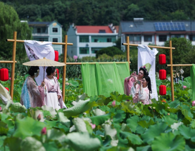 致敬峥嵘岁月 铭记赤诚初心——各地组织开展“七一”走访慰问活动