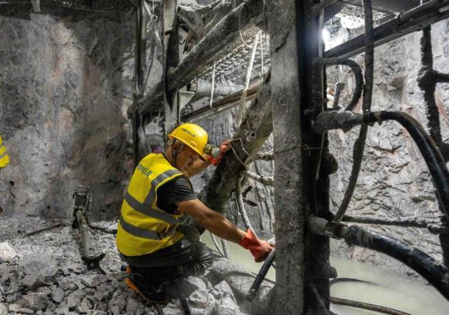 乌克兰获欧盟39亿欧元贷款用于国防